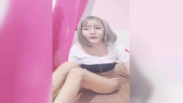 漂亮美女道具自慰男女喷水啪啪大秀