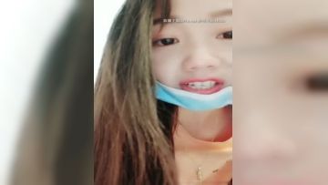 橘子姐姐乖巧可爱小萝莉露奶诱惑特写BB道具自慰喷水大秀第02集