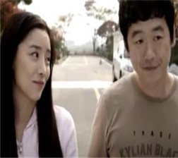 家庭主妇在家服侍两人 mp4