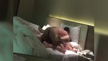 家里开服装厂的富二代酒店约炮美女助理完美露脸高清完整版