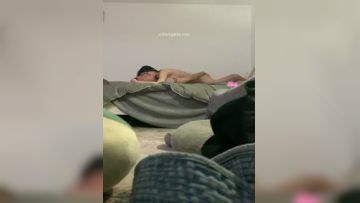 《最新流出⚡约炮大神》“咸的我不要咸的”说J8有点咸~对白刺激~帅小伙露脸征服4位娇滴滴漂亮小姐姐~呻吟声各不相同~看点十足3