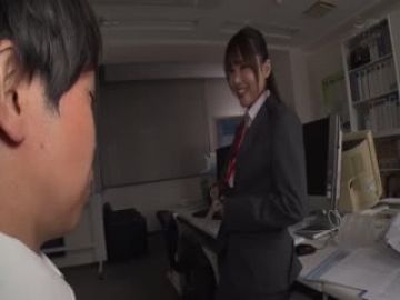 性骚强干傲慢美女同事高潮太爽内射到天亮