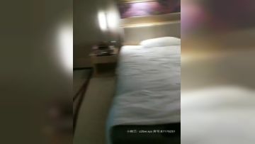 小热巴超嫩高颜值甜美妹子双女自慰啪啪，性感连体网袜跳蛋震动口交后入抽插勐操