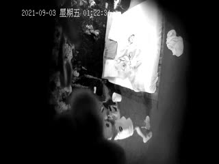 【甄选酒店 9月3日极速流出】稀有绿叶房 青涩大学生酒店开房尝禁果 做爱羞涩感觉像两小无猜的感觉