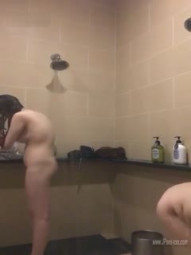 偷拍中国公共澡堂.6