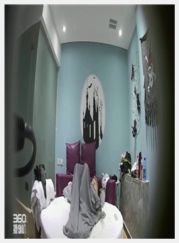 情趣酒店古堡房偷拍下午没有课四眼仔和女友开房翻云...