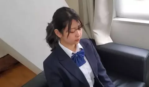 FC2PPV 3119308 【颜出し】2004年生・今年卒业のリアルなP活-1