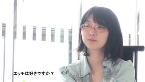 巨乳の女の子と彼女のボーイフレンド