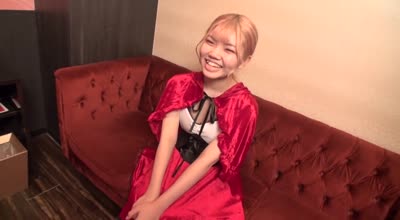 FC2PPV-4559626小红帽被狼吞噬